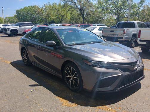 2021 Toyota Camry SE