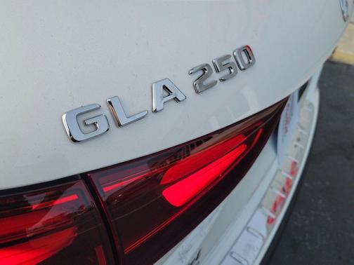 2025 Mercedes-Benz GLA 250 4MATIC