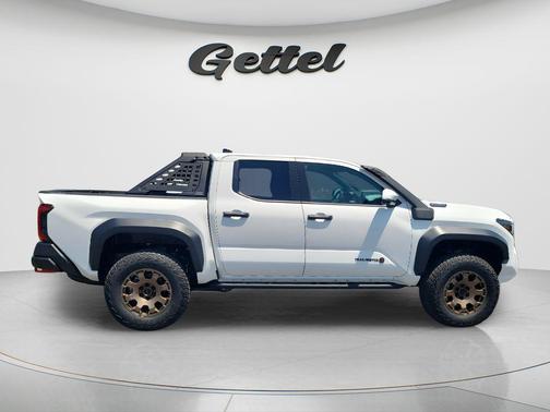 Ice Cap 2026 Toyota Tacoma Hybrid Trailhunter