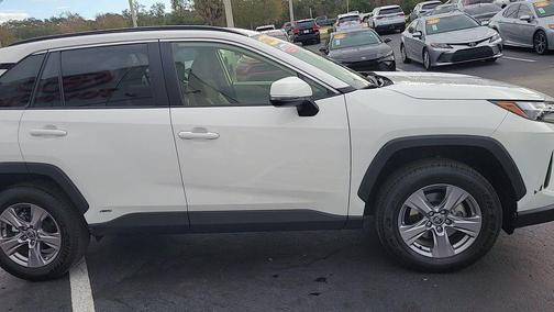 2023 Toyota RAV4 Hybrid XLE