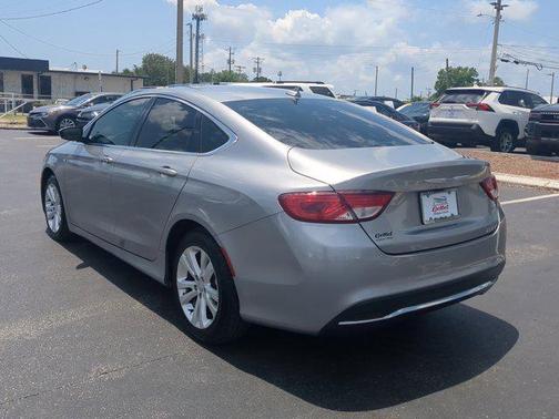 2017 Chrysler 200 Limited