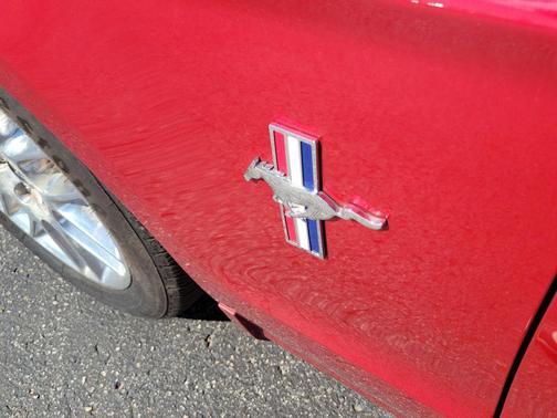 2013 Ford Mustang V6 Premium