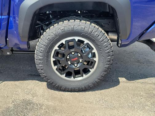 2025 Toyota Tacoma TRD Off Road