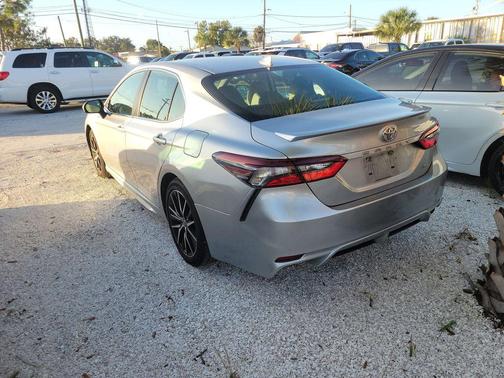 2021 Toyota Camry SE