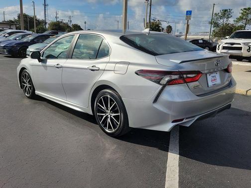 2021 Toyota Camry SE