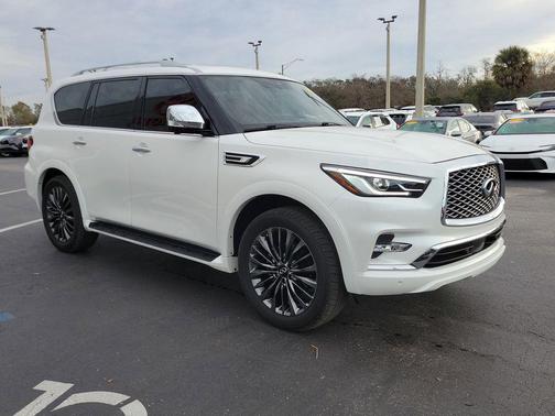2024 INFINITI QX80 SENSORY AWD