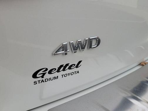 2024 INFINITI QX80 SENSORY AWD