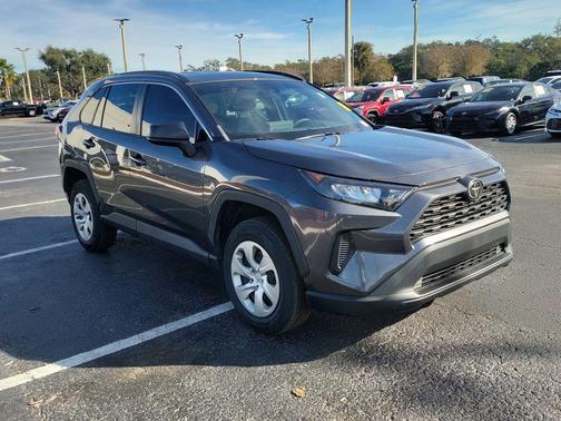 2021 Toyota RAV4 LE