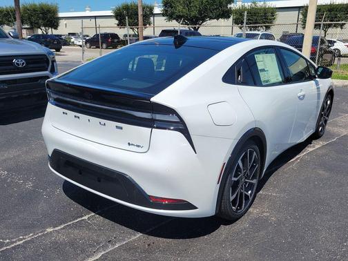 2026 Toyota Prius Plug-In Hybrid XSE