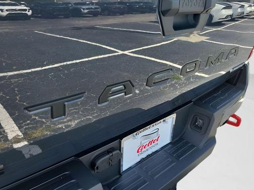 2025 Toyota Tacoma Hybrid TRD Off Road