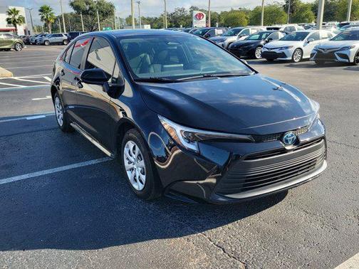 2023 Toyota Corolla Hybrid SE