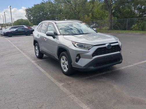 2019 Toyota RAV4 Hybrid XLE