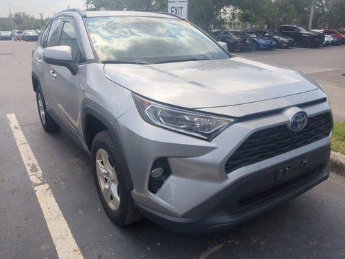 2019 Toyota RAV4 Hybrid XLE