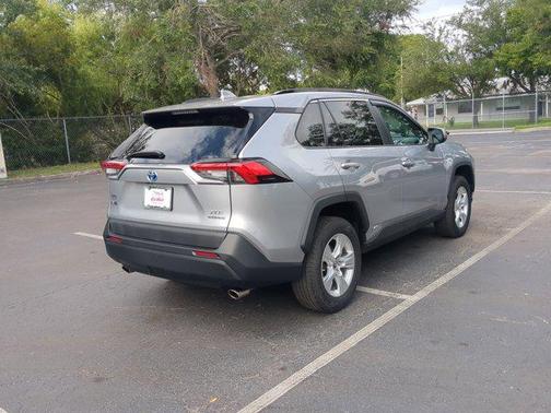 2019 Toyota RAV4 Hybrid XLE
