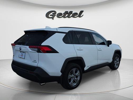 2024 Toyota RAV4 Hybrid SE