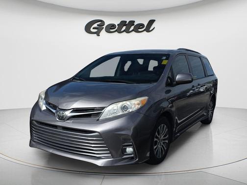 2018 Toyota Sienna XLE