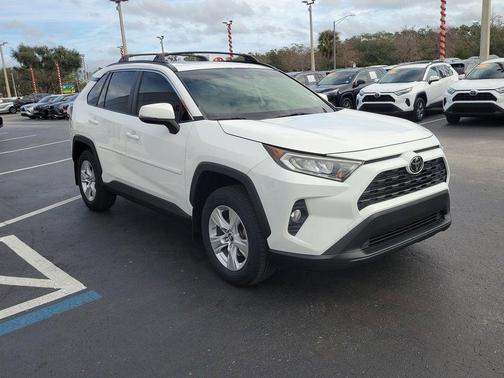 2019 Toyota RAV4 XLE