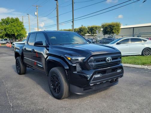 2025 Toyota Tacoma SR5