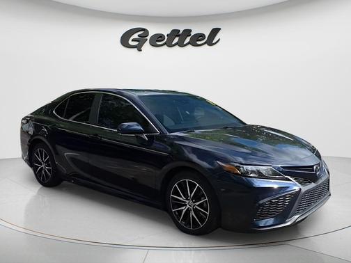 Galactic Aqua Mica 2021 Toyota Camry SE