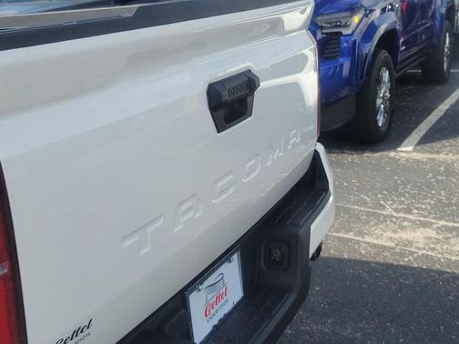 2025 Toyota Tacoma SR5