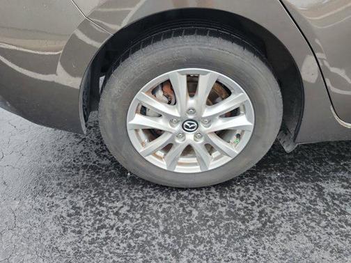 2016 Mazda Mazda3 i Sport