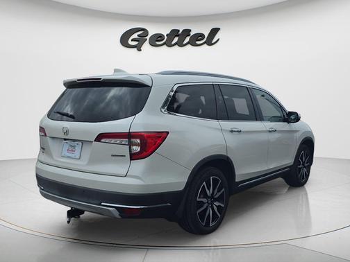 2019 Honda Pilot Touring 8-Passenger