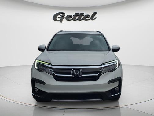 2019 Honda Pilot Touring 8-Passenger