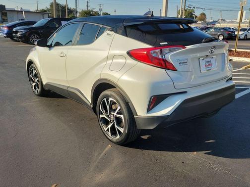 2020 Toyota C-HR XLE
