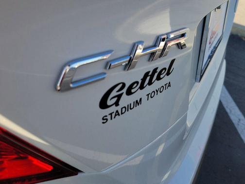 2020 Toyota C-HR XLE