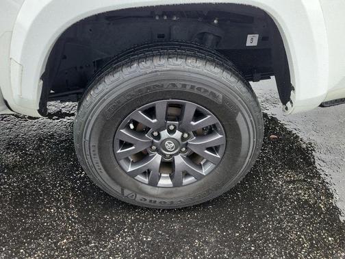 2023 Toyota Tacoma SR5