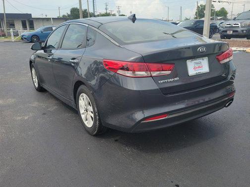 2017 Kia Optima LX