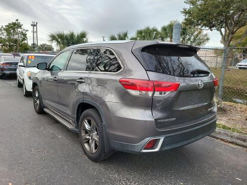 2017 Toyota Highlander Limited Platinum