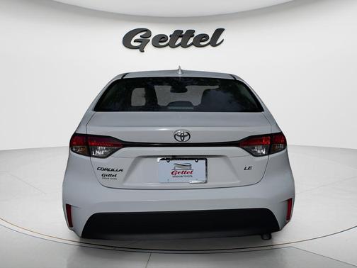 Ice Cap 2025 Toyota Corolla LE