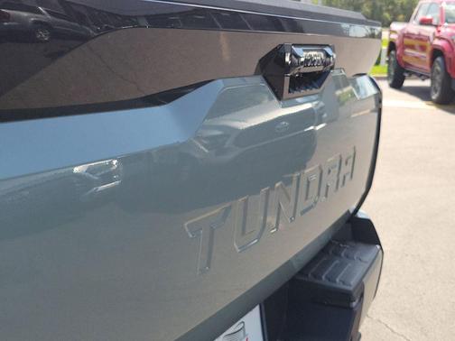 2025 Toyota Tundra Platinum