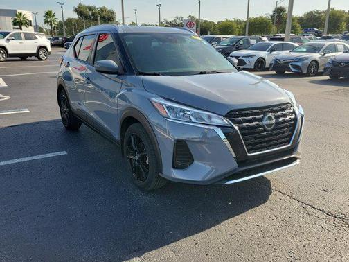 2023 Nissan Kicks SV