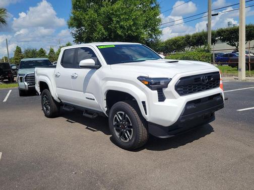 2025 Toyota Tacoma TRD Sport