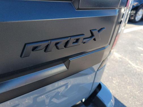 2025 Nissan Frontier PRO-X