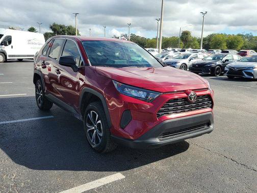 2022 Toyota RAV4 LE