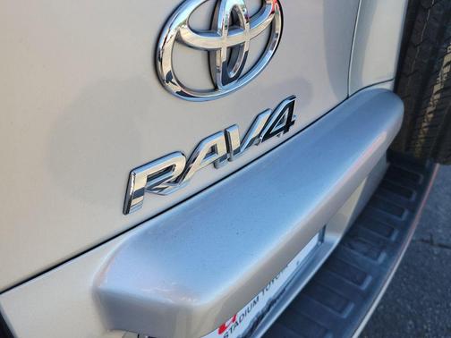 2011 Toyota RAV4 Base