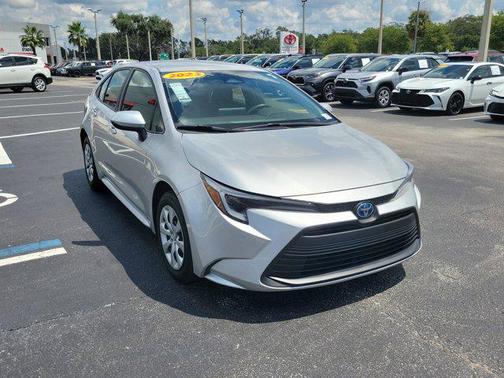 2023 Toyota Corolla Hybrid SE