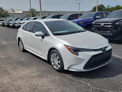 2026 Toyota Corolla LE