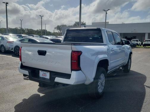 2025 Toyota Tacoma SR5