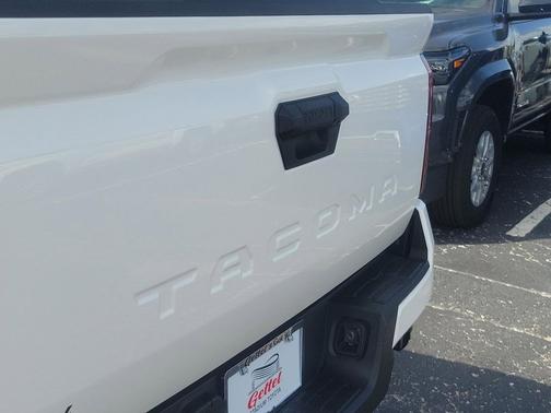 2025 Toyota Tacoma SR5