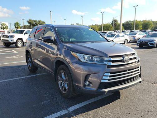 2019 Toyota Highlander Limited Platinum