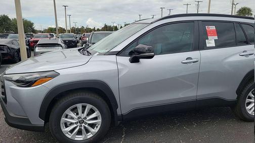 2026 Toyota Corolla Cross LE