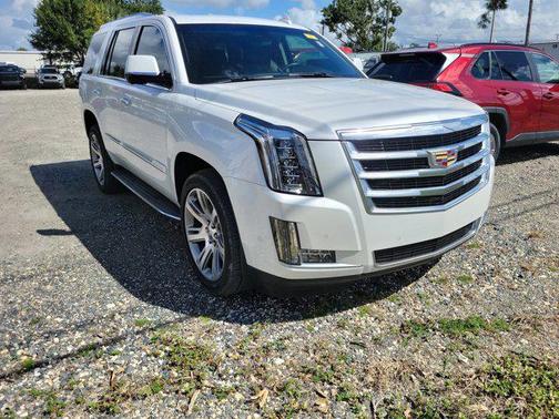 2017 Cadillac Escalade Luxury