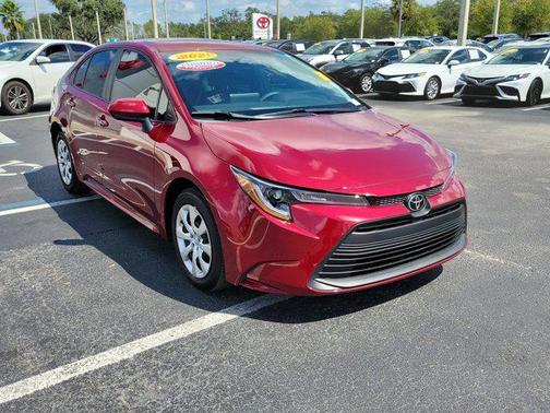 2025 Toyota Corolla LE