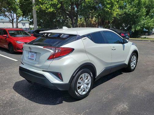 2021 Toyota C-HR LE