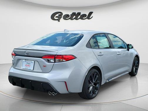 Classic Silver Metallic 2026 Toyota Corolla SE