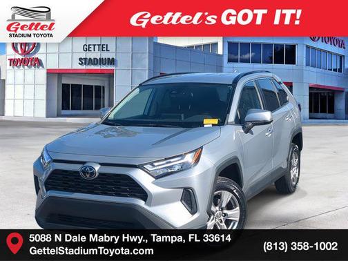 2022 Toyota RAV4 XLE